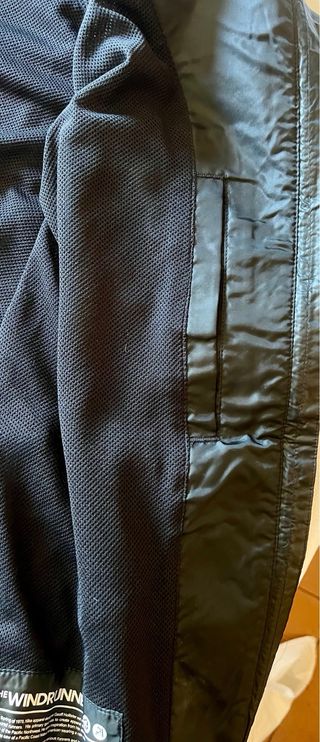 Chaqueta Nike Windrunner (talla XL)