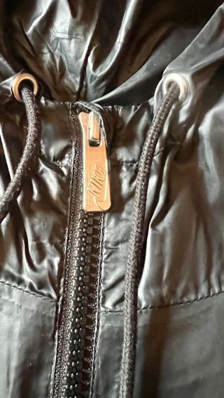 Chaqueta Nike Windrunner (talla XL)