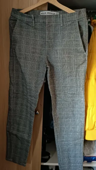 Pantalón de cuadros gris slim fit y vaquero