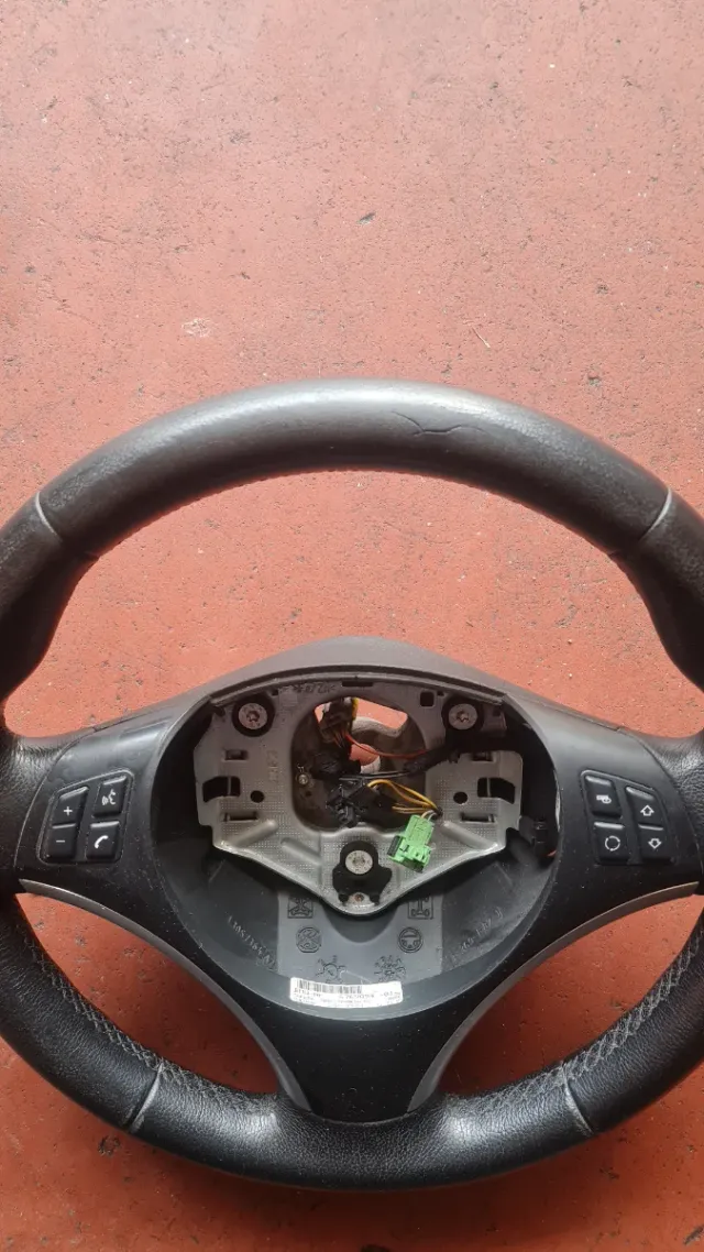 Volante bmw e87 e90 e91 e92 serie 1 serie 3 320d