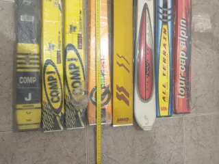 Lote de esquís vintage sin fijaciones
