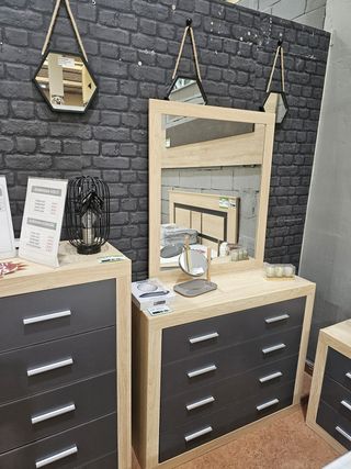 Cómoda 4 cajones madera y metal