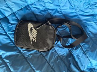 Bolso bandolera Nike negro