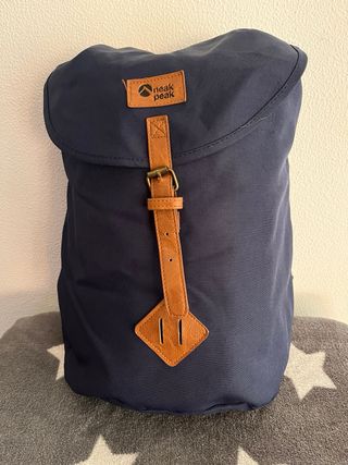 2 mochilas Neak Peak 18L (Azul y Granate)