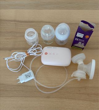 Sacaleches Philips Avent + Biberones
