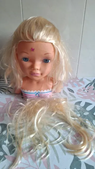 Muñeca para maquillar y peinar