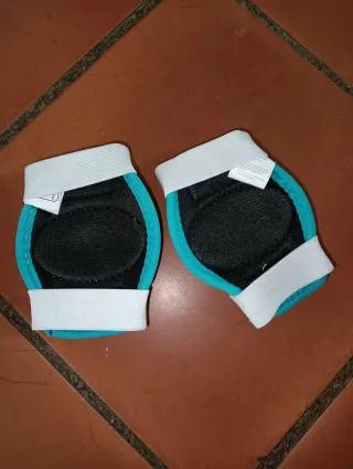 Rodilleras Disney Stitch sin estrenar y Casco bici