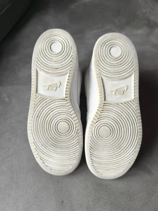 Zapatillas Nike blancas, Talla 40