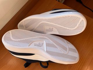 Zapatillas Puma Negras y Blancas Nuevas