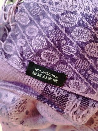 Sciarpa Lunga Viola Paisley con Frange