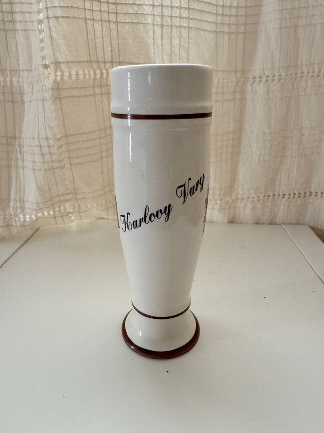 Vaso Preghiera del Birraio Karlovy Vary. 20 cm.