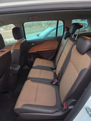 Opel Zafira Tourer 2014