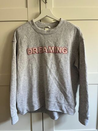 Sudadera gris DREAMING