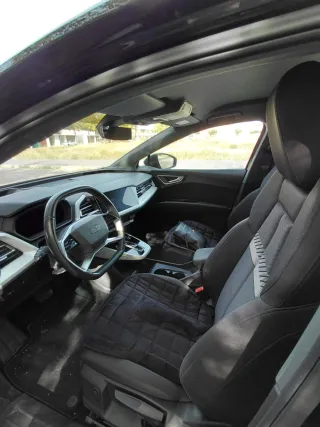 Audi Q4 e-tron 40 Sportback impecable - Garantía