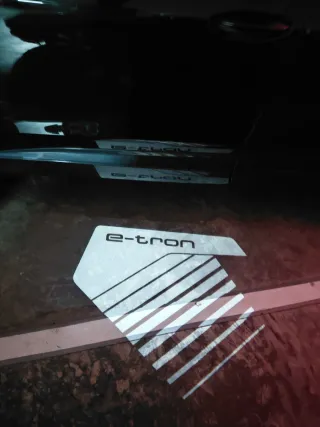 Audi Q4 e-tron 40 Sportback impecable - Garantía