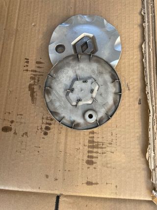 Tapacubos Renault Megane (2 unidades)
