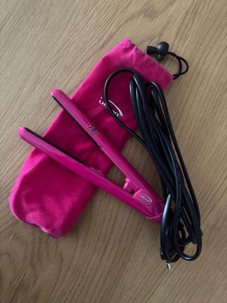 Mini plancha Ultron rosa con funda