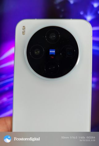 Vivo X300 16/512GB - OriginOS - batteria 6040mAh