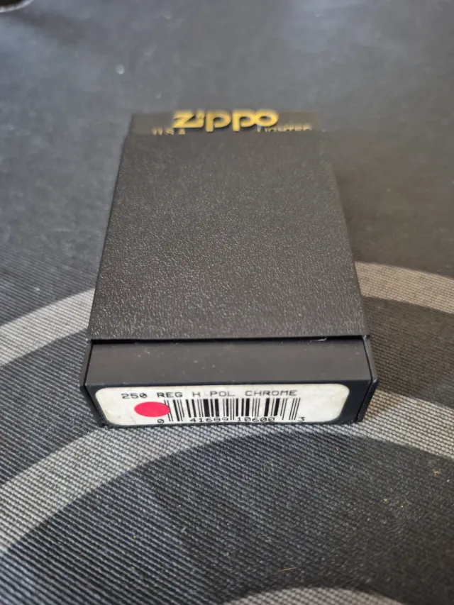 Accendino Zippo Classico Argento