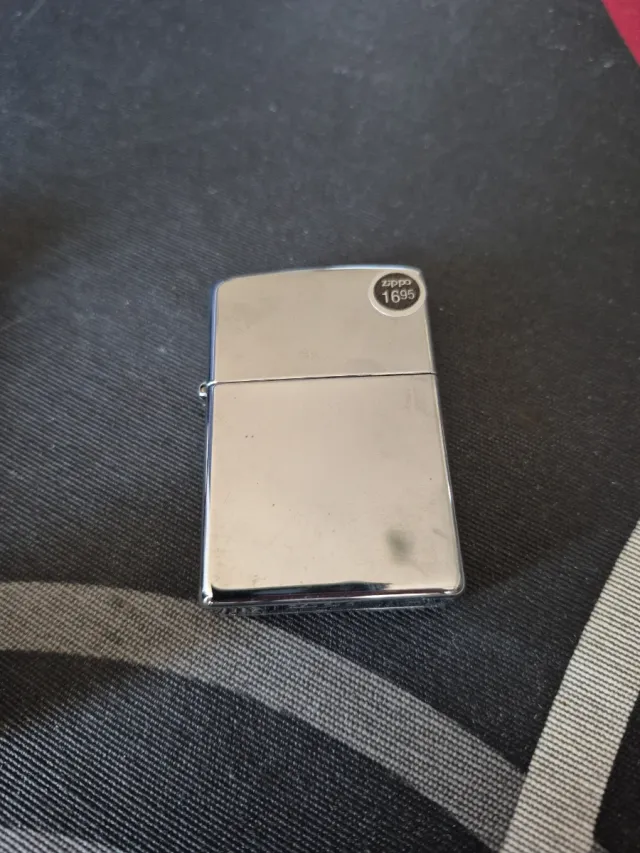 Accendino Zippo Classico Argento