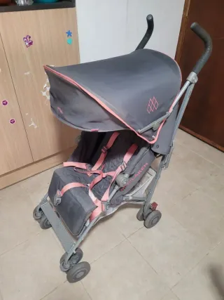 Carrito de paseo Maclaren gris y rosa