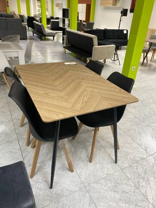Mesa comedor extensible + 4 sillas