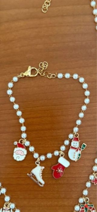 Braccialetto perline e ciondoli natalizi