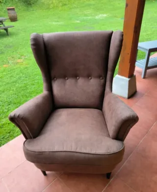 Poltrona marrone Ikea Strandmon