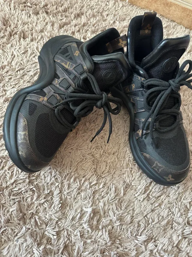 Zapatillas archlight Negras y Marrones