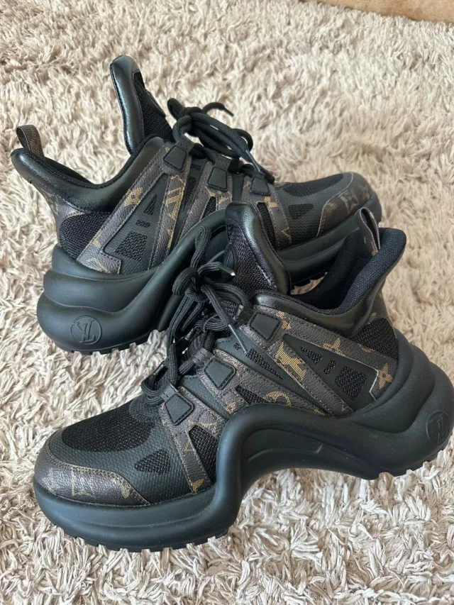 Zapatillas archlight Negras y Marrones