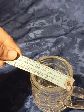 Sei boccali birra in vetro