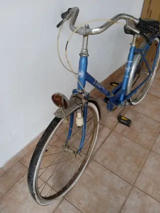 Bicicleta Antigua BH Azul