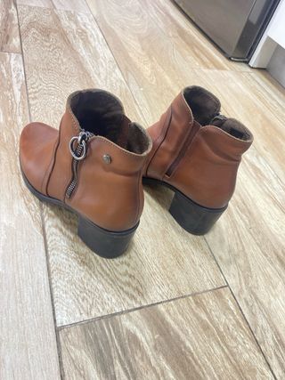 Botines marrones de piel