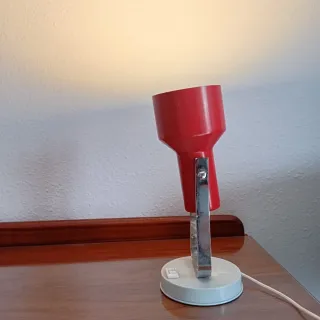 Lámpara de mesa Maciá roja
