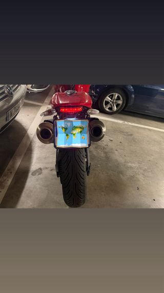 Ducati Monster 696 Roja A2