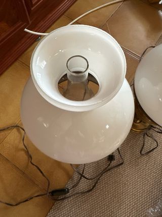 Lampade da tavolo antiche dorate e bianche