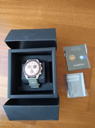 Omega x Swatch Plutón