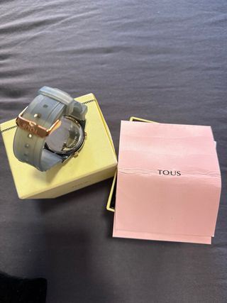 Reloj Tous Mujer Negro y Dorado