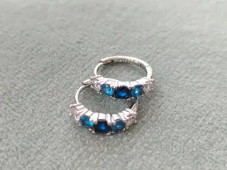 Pendientes aro piedras azules plata de ley