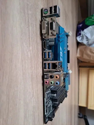 Placa Base ASRock Z97M Pro4 (LGA 1150, mATX)