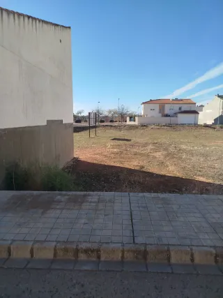 Terreno con proyecto de construcción