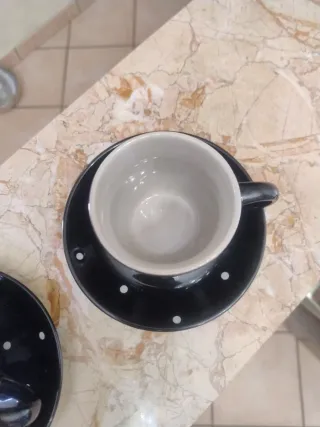 Set 2 tazze con piattini pois