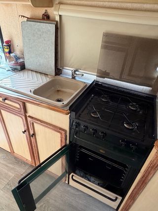 Caravana de 7 metros para parcela solar Alicante