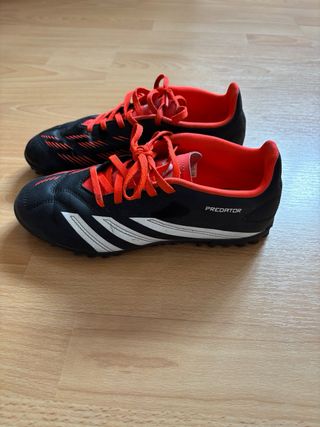 Zapatillas multitaco Adidas césped artificial