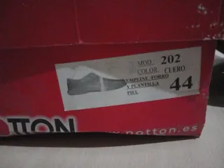 Zapatos de piel NOTTON marrones nuevos