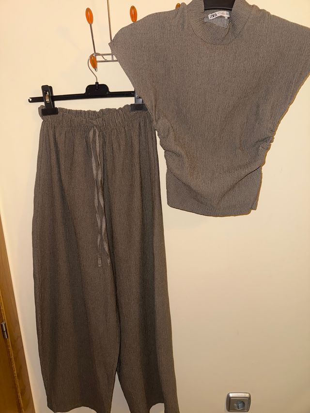 Conjunto Zara Top y Pantalón