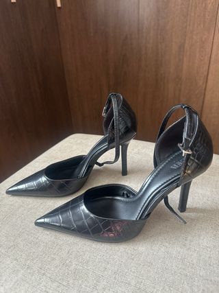 Zapatos de tacón negros