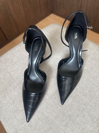 Zapatos de tacón negros