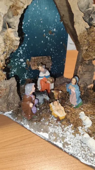 Presepe anni '70 con statuine fisse