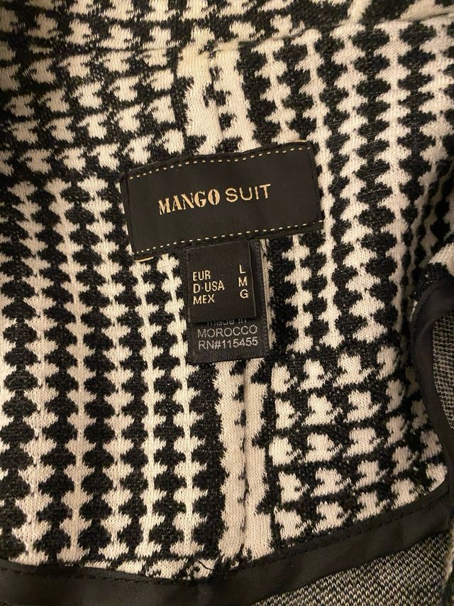 Blazer Mango Negro y Blanco Talla XS